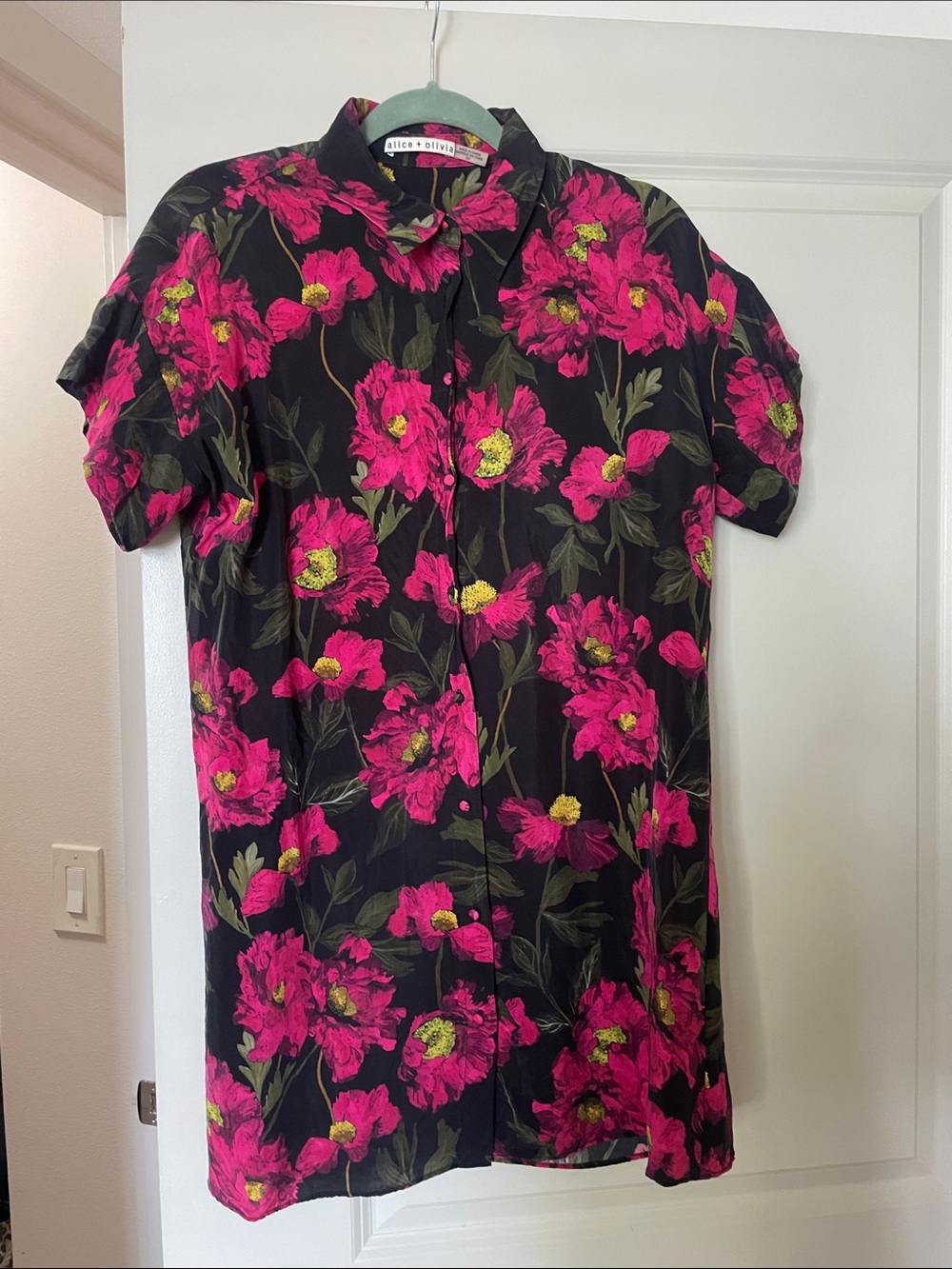 Alice + Olivia Black Button-Front Shirt with Fuchsia Floral Print